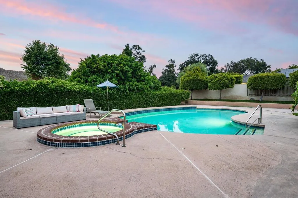 La Jolla, California 92037, United States, 3 Bedrooms Bedrooms, ,2 BathroomsBathrooms,Residential,Active,146629