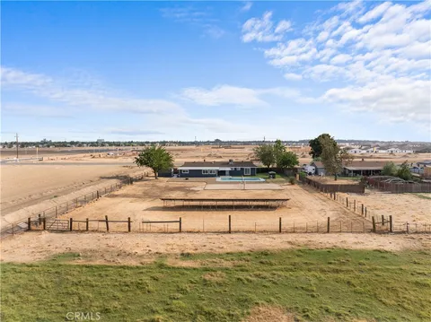 420 E Bellevue Road, Merced, CA 95348 - MLS#: FR25199299