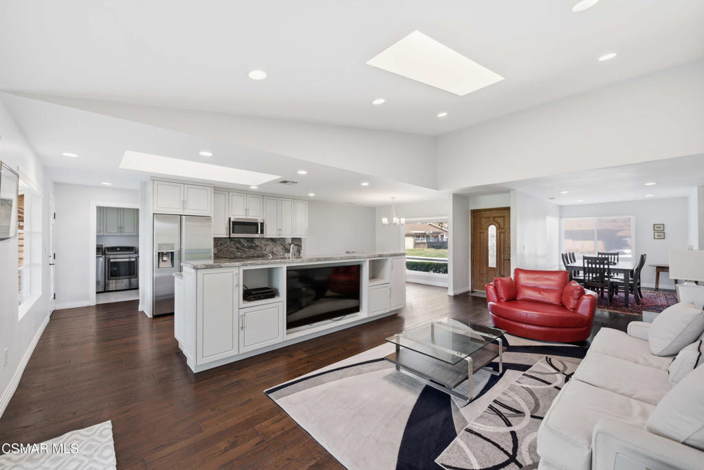 4121 Village 4