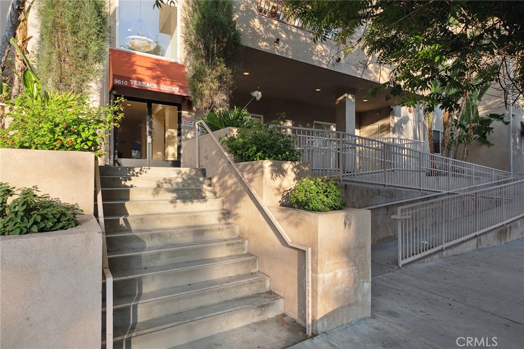 Ideal Northridge location just across from CSUN and Northridge Academy High School. Terrace court is a lovely building with community pool, fitness center, BBQ area, courtyard with dining tables and a secured lobby. This unit is MOVE IN READY with NEW Luxury Vinyl Flooring throughout, NEW paint, Updated bathroom, Recessed lighting, in unit washer/dryer. This floorplan is an investors dream with 2 suites with attached bathroom and extra large walk-in closets. Primary suite features a walk in shower, separate tub and double sink vanity. Kitchen was updated with wood cabinetry to the ceiling, tons of extra storage, granite counters and a granite backsplash. This unit in conveniently located on the first floor and is light and bright with tons of windows, a sliding door to the front patio and a back patio off primary suite. At nearly 1200 square feet this unit is highly desirable and will go fast. Located near shopping, schools, freeway, restaurants, Northridge Fashion Center.