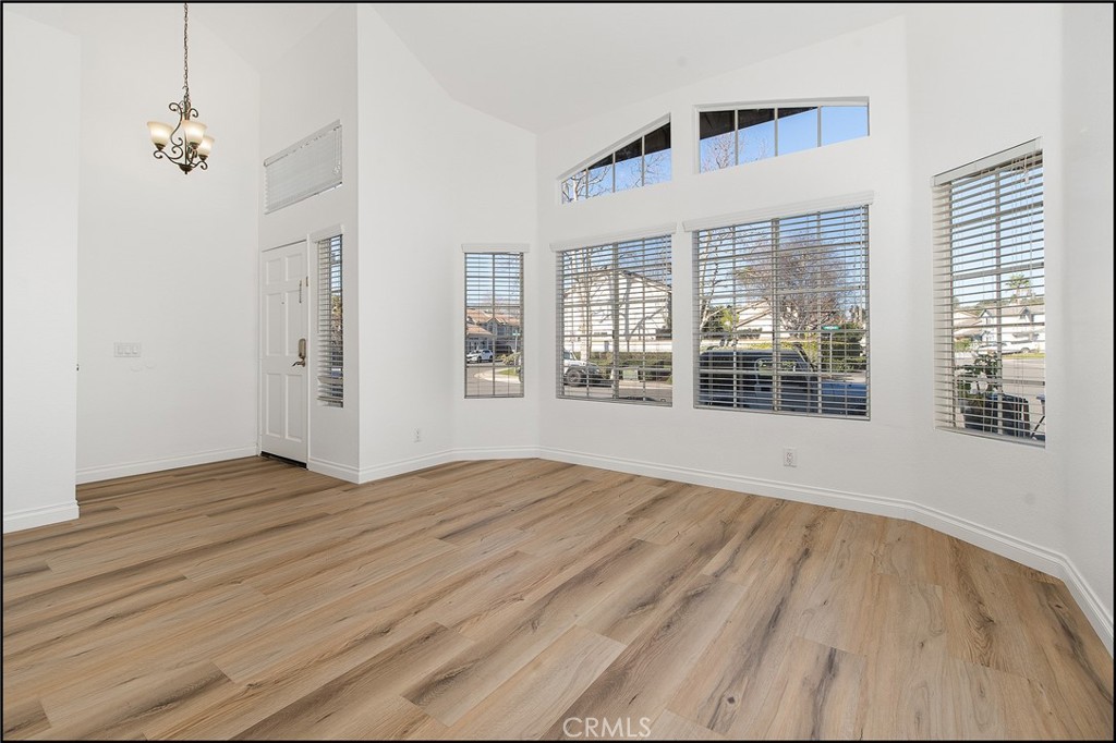 6 Firecrest Lane