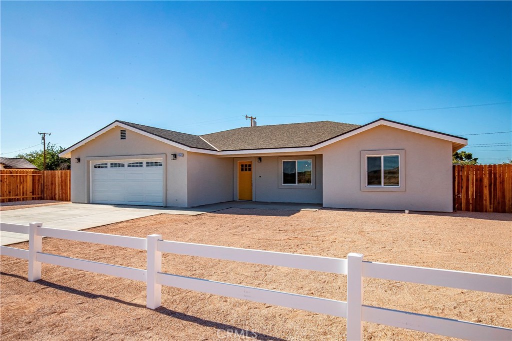 BRAND NEW CONSTRUCTION, BEAUTIFUL HOME!! Very spacious 3+2 with light and bright open floor plan. Upgraded vinyl plank flooring, ceiling fans and upgraded fixtures throughout. Kitchen offers quartz countertops, large island adding additional seating, finger pull cabinets and stainless steel appliances including refrigerator. Indoor laundry room features cabinets for additional storage and utility sink. Large fully fenced backyard features a covered patio. 2 car garage with good size driveway. Spacious lot with RV potential. Paid off solar system and brand new septic system. A MUST SEE!!!!