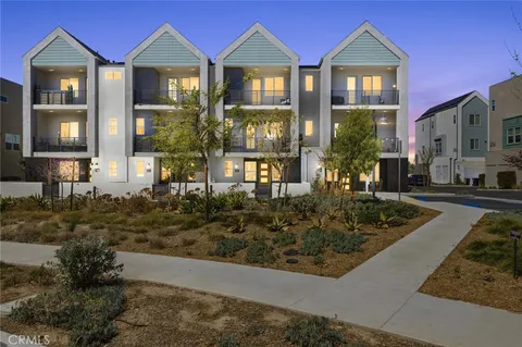 MLS: OC26102340