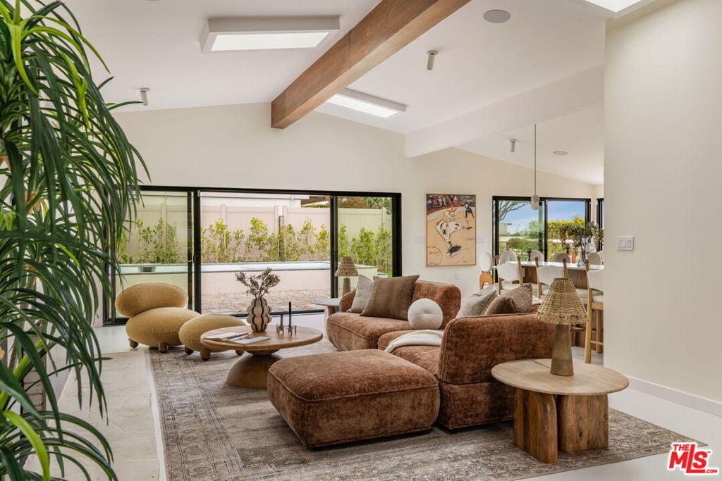 3748 Seahorn Drive