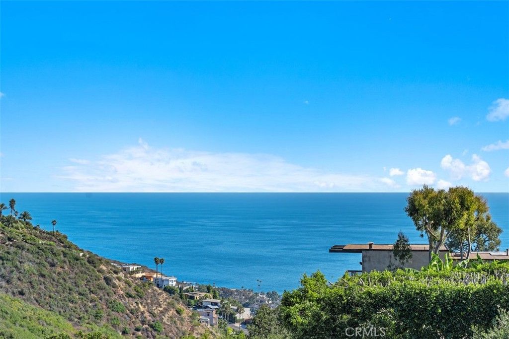 Photo of 1285 Cortez Avenue, Laguna Beach, CA 92651 (MLS # OC25282294)