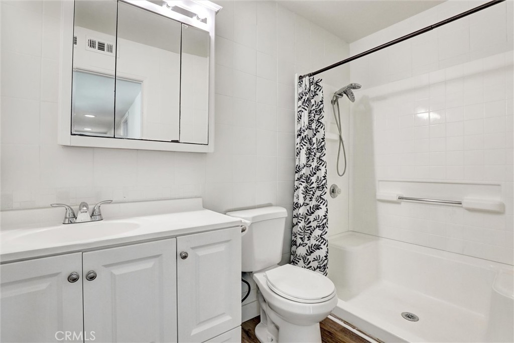 Aliso Villas (AV) - Residential