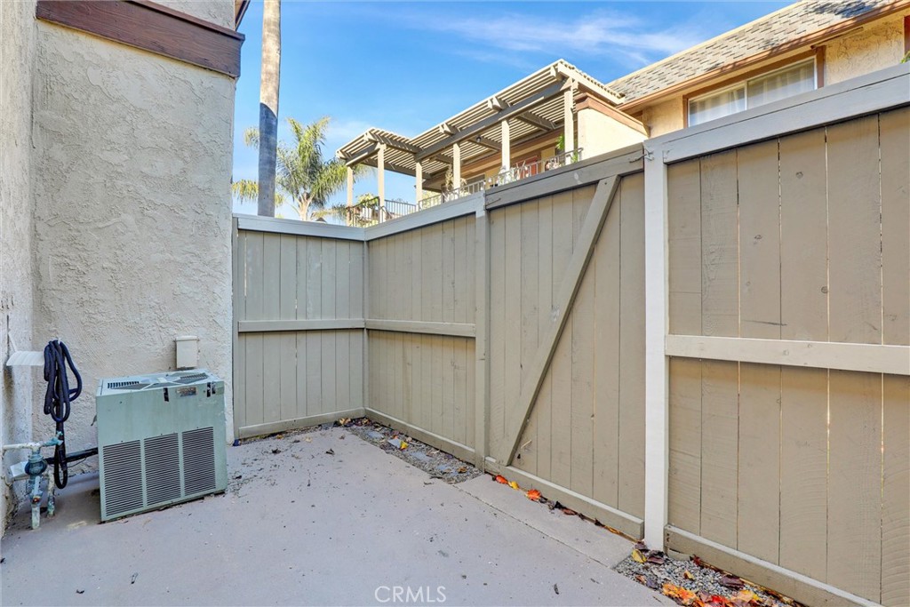 Aliso Villas (AV) - Residential