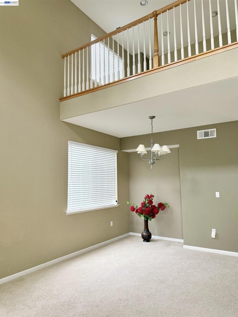 852 Meadow View Dr