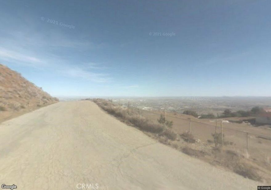 Good location 2.5 acres above ana verde estates