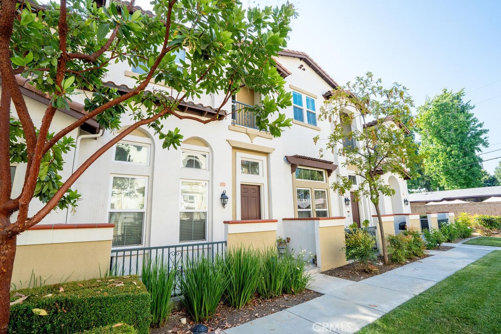 Move in ready with 3 bedrooms, 3 baths, 2 attached car garage and a private balcony in the beautiful Claremont Village. Spacious living room with a gas fireplace. Kitchen has a large center Island that opens to the family room. Lots of upgrades. Top quality new water softener. High ceilings. Front door opens to a green area. Community features grass area, park, pool and spa. Conveniently walking distance to shops, restaurants and metrolink station.
