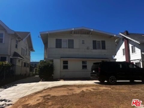 Photo of 1529 5th Avenue #C, Los Angeles, CA 90019 (MLS # 25601377)