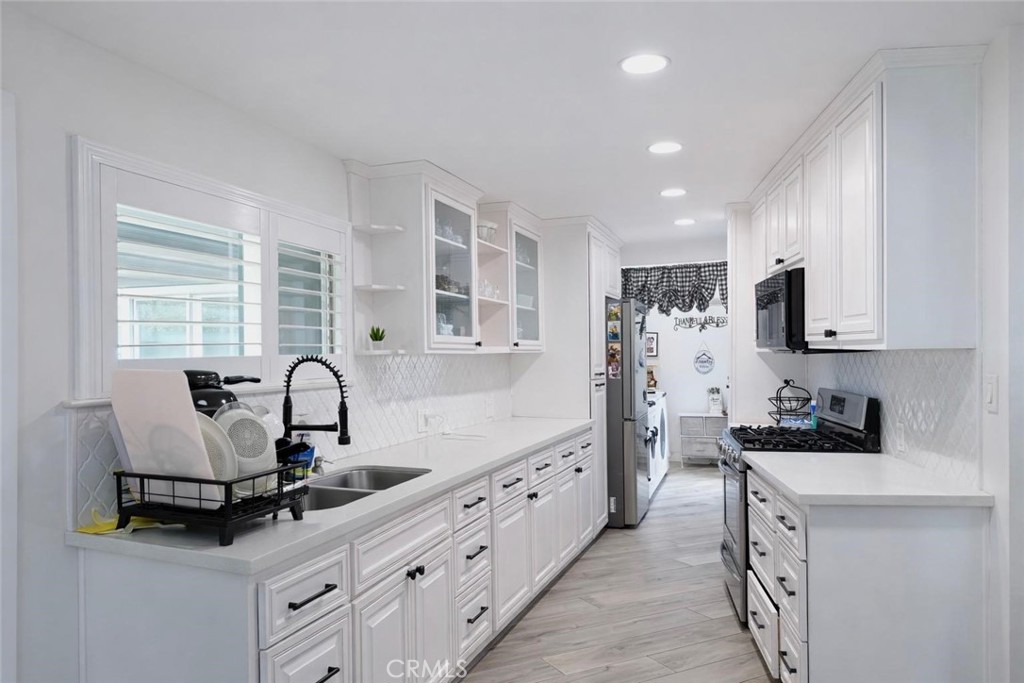 161 W Harcourt Street