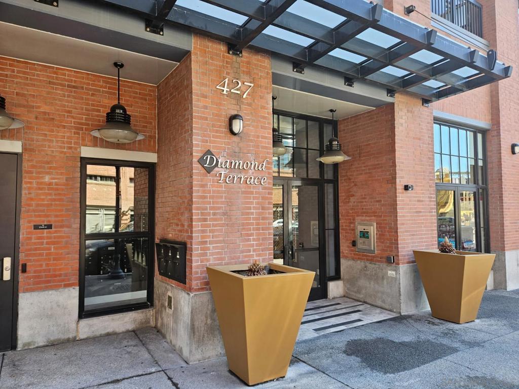 427 9Th Ave Ave 403, San Diego CA 92101