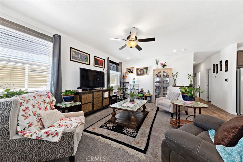 2205 W Acacia Avenue 163
