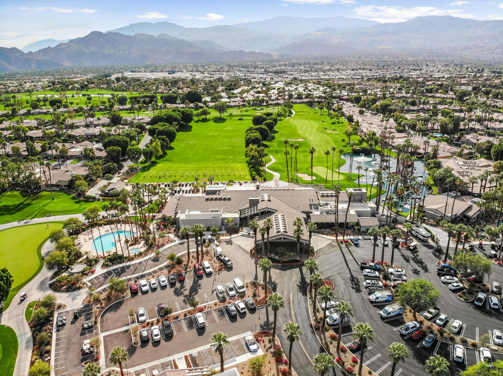 The Lakes Country Cl - Residential