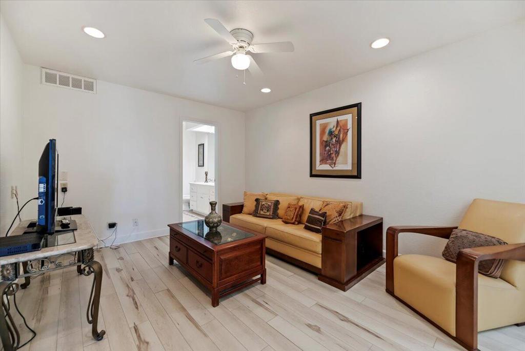 The Lakes Country Cl - Residential