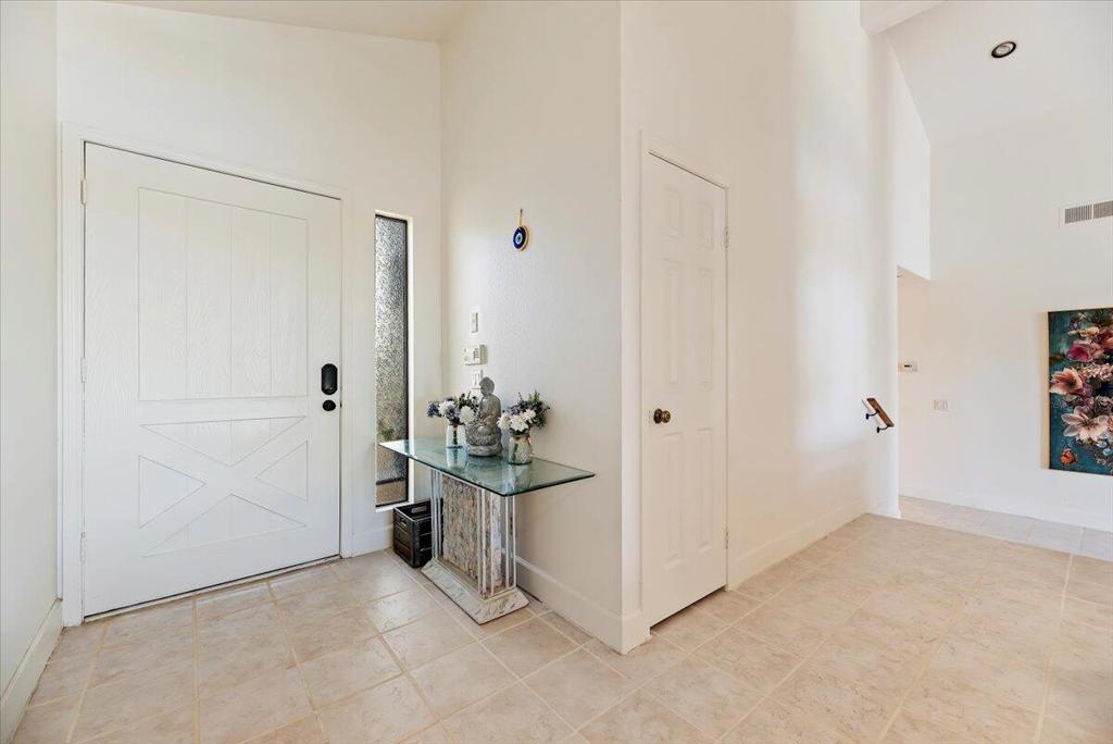 The Lakes Country Cl - Residential