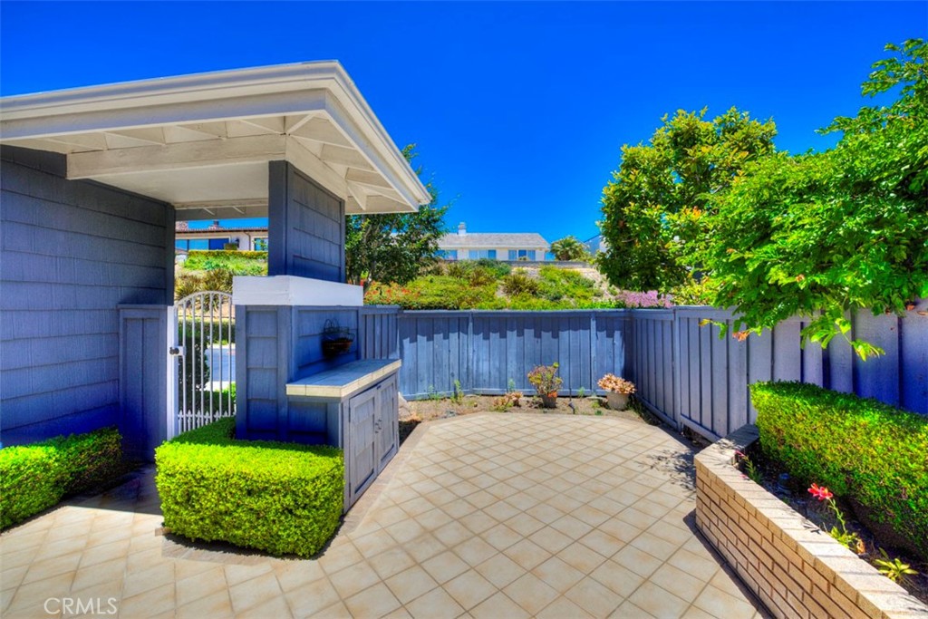 3741 Geranium, Corona Del Mar CA 92625 - Photo 8