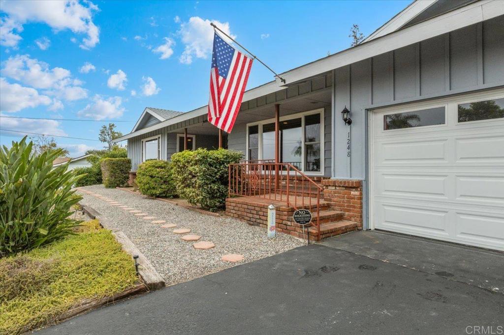 1248 Alta Vista Drive