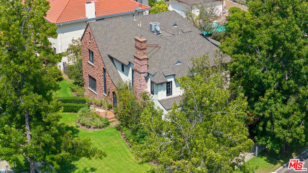 854 Keniston Avenue