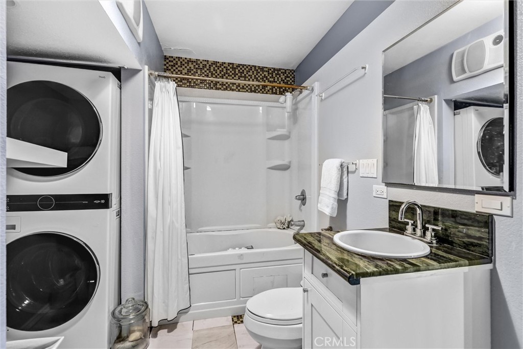 1025 Oro, Laguna Beach CA 92651 - Photo 27