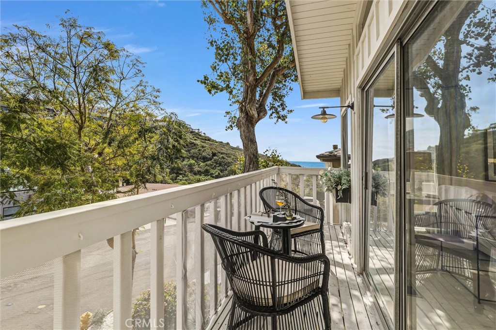 1025 Oro, Laguna Beach CA 92651 - Photo 26
