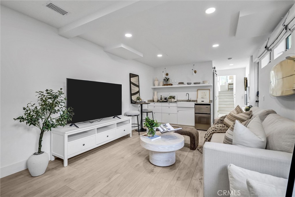 1025 Oro, Laguna Beach CA 92651 - Photo 7