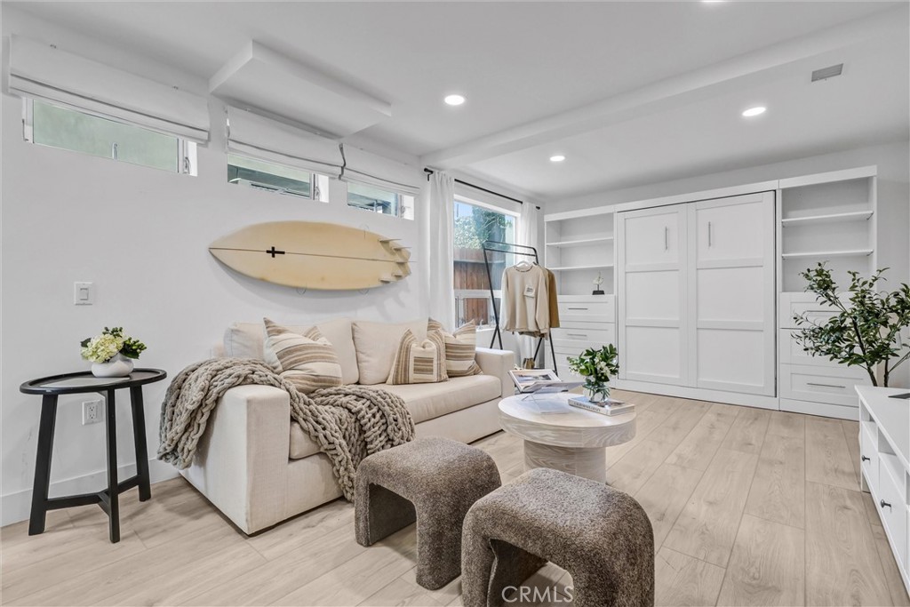 1025 Oro, Laguna Beach CA 92651 - Photo 8