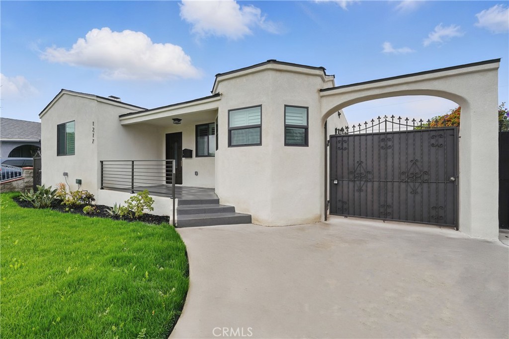 Welcome to this beautifully remodeled 3 bedroom 2 bathroom home in the heart of Los Angeles. This home offers a spacious open floor plan with plenty of natural lighting and upgrades throughout. These upgrades include upgraded plumbing, electrical, new roof, upgraded kitchen and bathrooms, quartz countertops, custom cabinets, wooden shutters throughout, new drywall throughout, recessed lighting, central HVAC, and much more! There is plenty of driveway parking as well as a detached 2-car garage with an attached permitted storage room (ADU POTENTIAL). Only minutes away from 110/105 Freeways, Inglewood, SoFi Stadium, Intuit Dome, BMO Stadium, LA Memorial Coliseum, USC, Crypto.com Arena, DTLA, and much more!