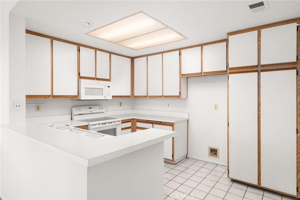 25 Remington, Irvine CA 92620 - Photo 14