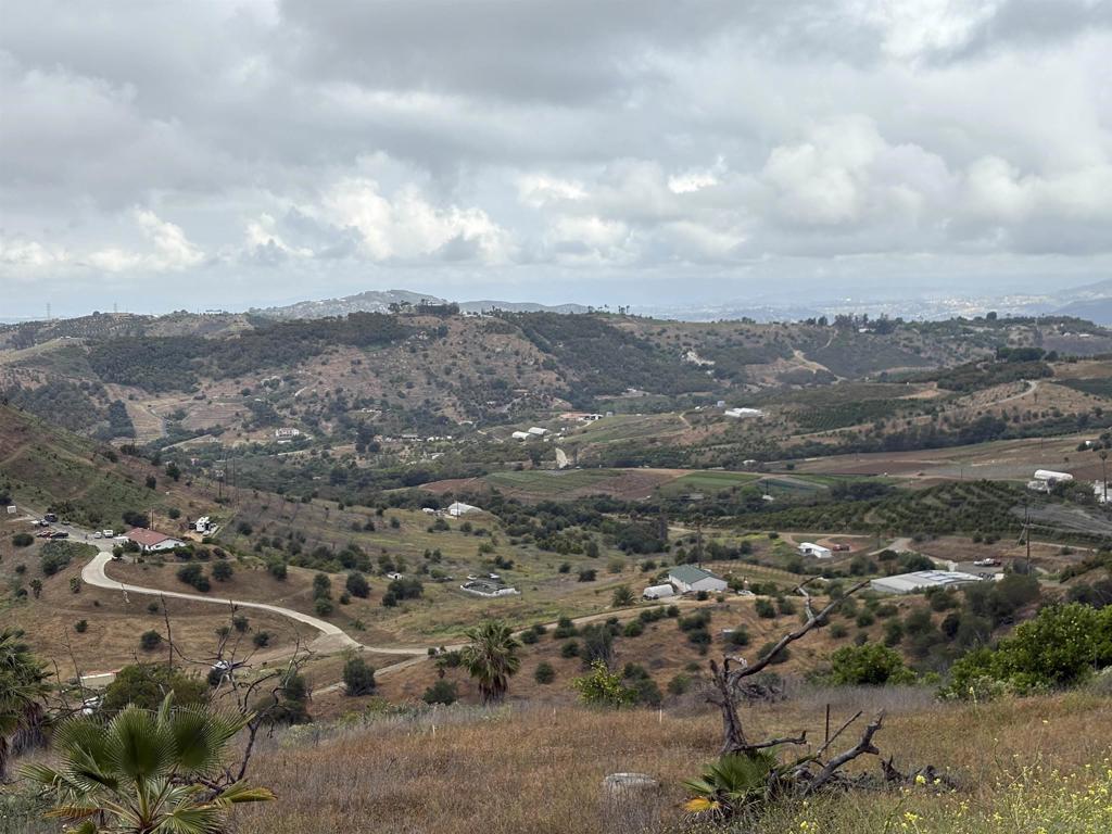 Valley Center - Land
