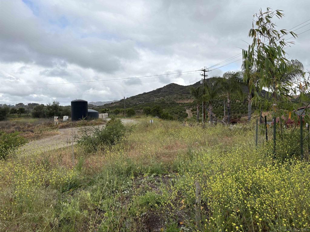 Valley Center - Land