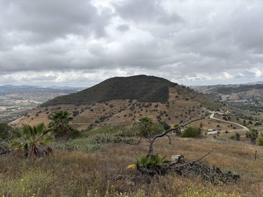 Valley Center - Land