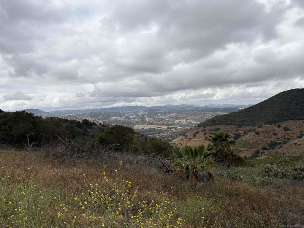 Valley Center - Land