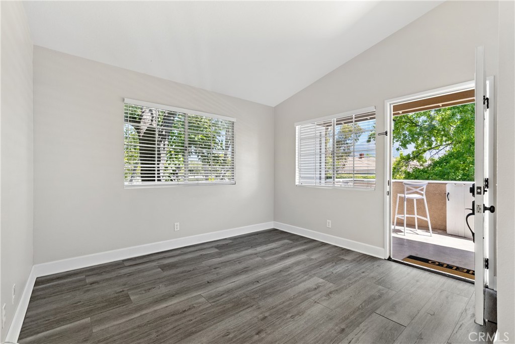 Las Flores (R1) (LF) - Residential