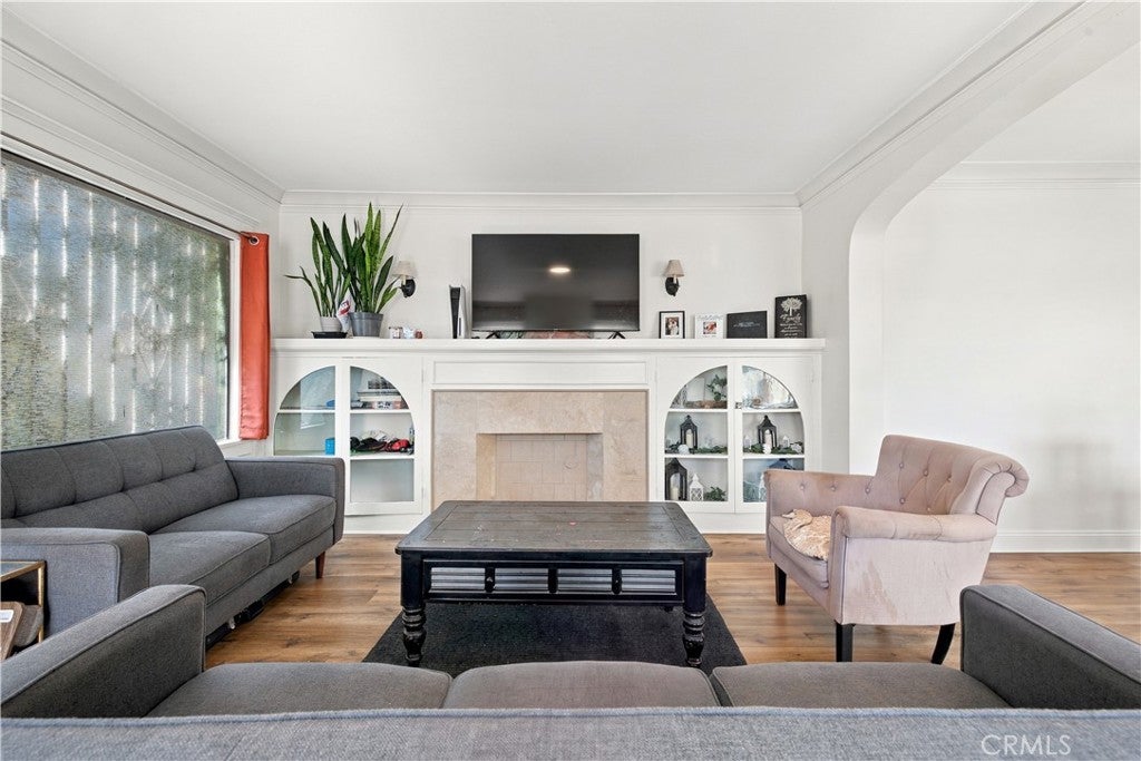 3940 La Salle