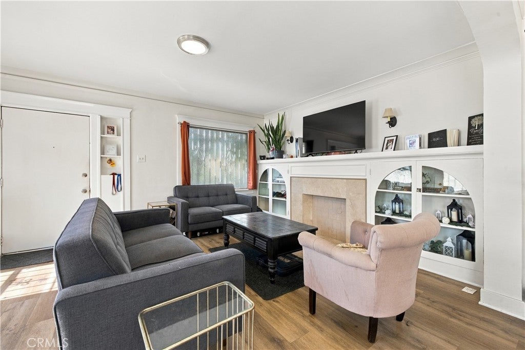 3940 La Salle