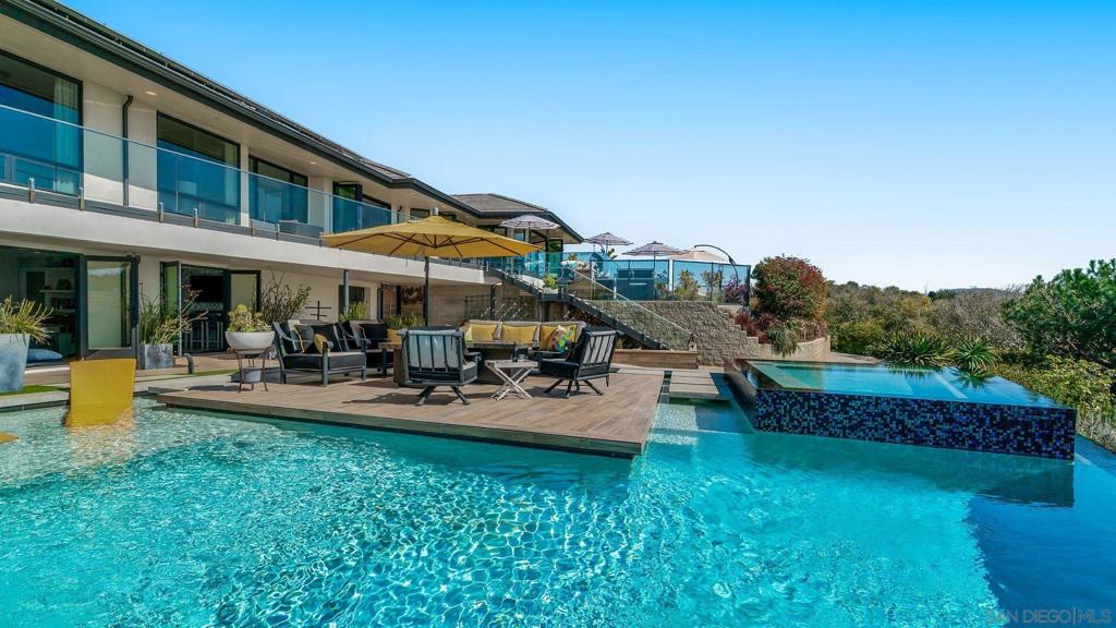 La Costa - Residential
