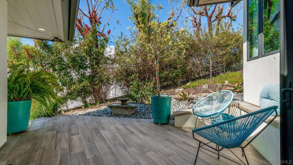La Costa - Residential