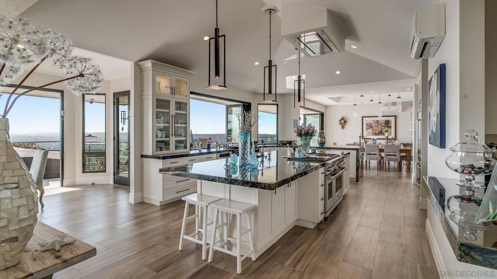 La Costa - Residential