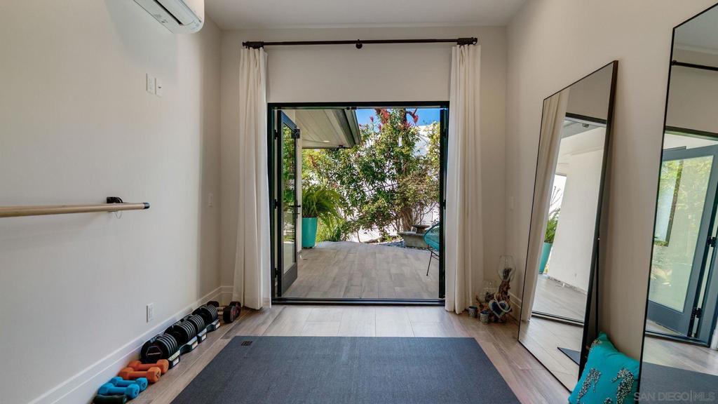 La Costa - Residential