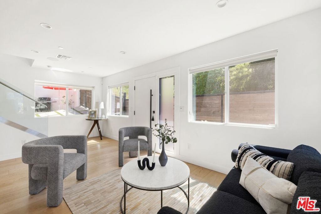 Photo of 2350 Landa Street, Los Angeles, CA 90039 (MLS # 26668915)