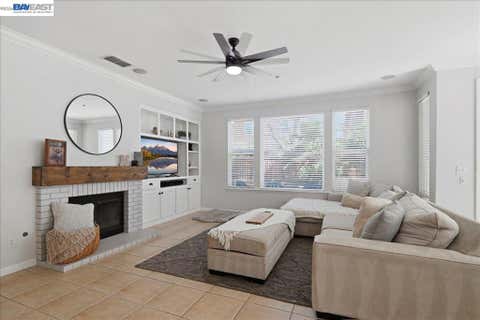 Tiny photo for 782 Redhaven St ST, Brentwood, CA 94513 (MLS # 41137320)