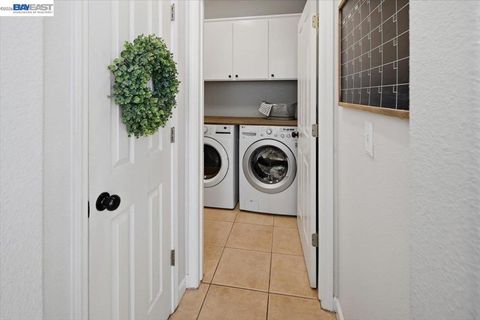 Tiny photo for 782 Redhaven St ST, Brentwood, CA 94513 (MLS # 41137320)