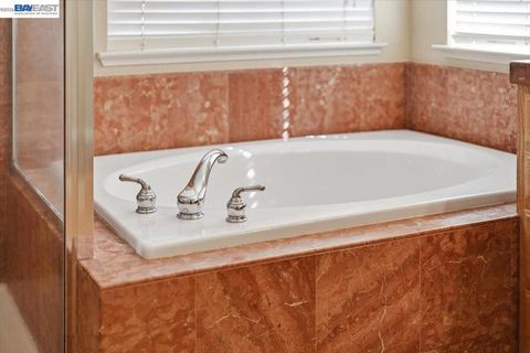 Tiny photo for 782 Redhaven St ST, Brentwood, CA 94513 (MLS # 41137320)