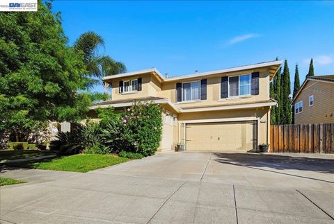 Tiny photo for 782 Redhaven St ST, Brentwood, CA 94513 (MLS # 41137320)