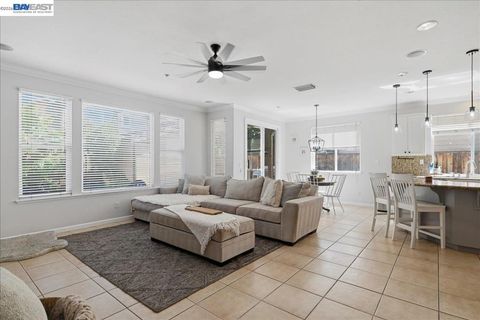 Tiny photo for 782 Redhaven St ST, Brentwood, CA 94513 (MLS # 41137320)