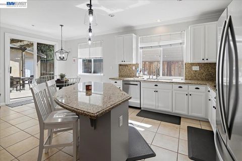 Tiny photo for 782 Redhaven St ST, Brentwood, CA 94513 (MLS # 41137320)