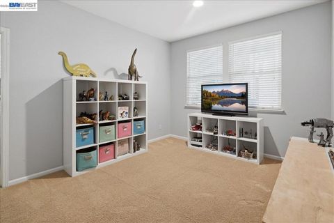 Tiny photo for 782 Redhaven St ST, Brentwood, CA 94513 (MLS # 41137320)