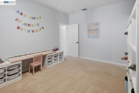 Tiny photo for 782 Redhaven St ST, Brentwood, CA 94513 (MLS # 41137320)